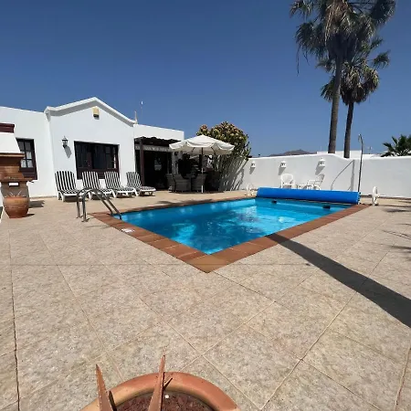 3 Palmeras Villa Playa Blanca (Lanzarote)